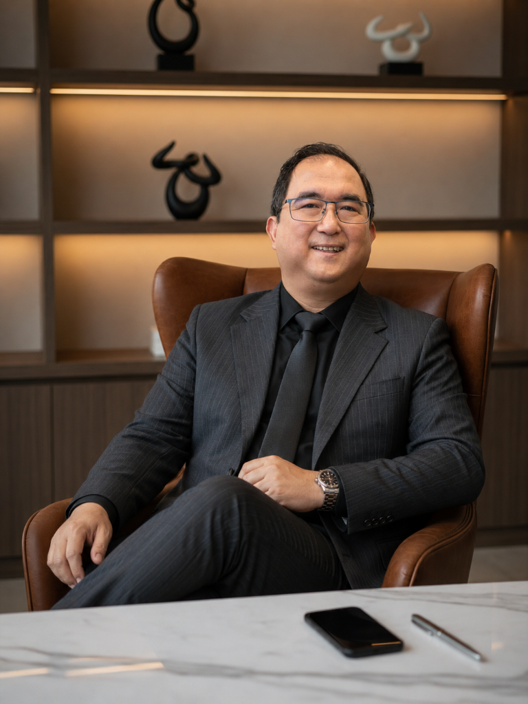 Dougles Chan - Qi Men Dun Jia Educator